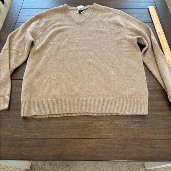 J. Crew Relaxed midweight cashmere V-neck sweater XL - Picture 2 of 12